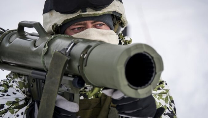 Latvijas 'tanku dūre' – izraēliešu superierocis un leģendārais zviedru iznīcinātājs