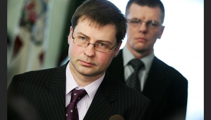 Dombrovskis: finansējums veselības aprūpei ir 2006.gada līmenī