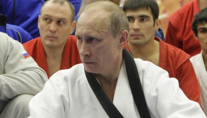 Политик года в РФ Путин провел на татами пару приемов