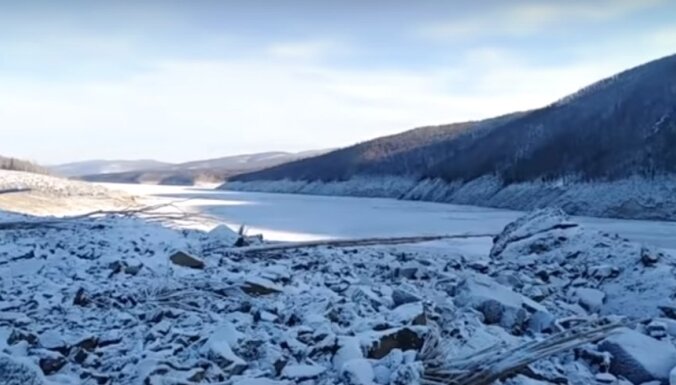ВИДЕО: В Хабаровском крае ищут загадочный "метеорит", который "построил" плотину