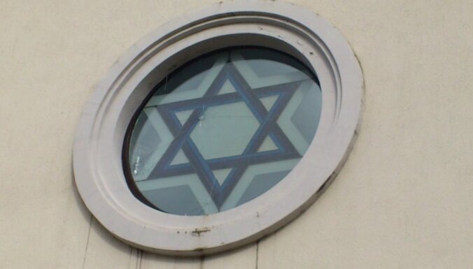 Saeima galīgajā lasījumā pieņem likumu par 40 miljonu eiro kompensāciju ebreju kopienai