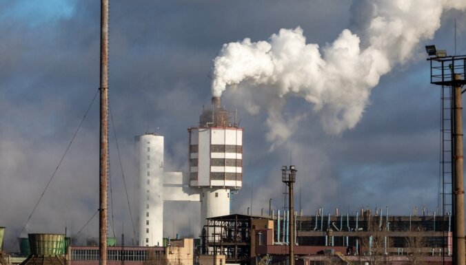 Lietuvas minerālmēslojuma rūpnīca 'Achema' augsto gāzes cenu dēļ aptur ražošanu