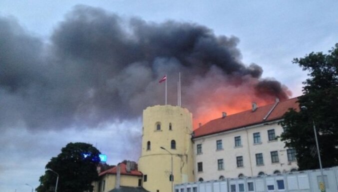 Пожар в Рижском замке: страховое возмещение не выплачено