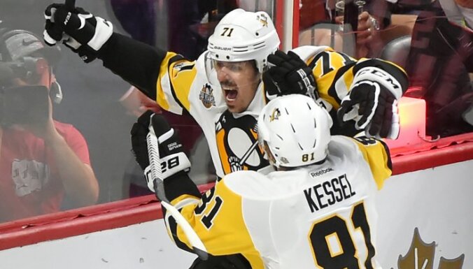 Pittsburgh Penguins Evgeni Malkin, Phil Kessel