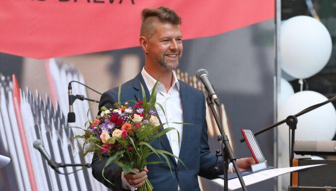 Portāls 'Delfi' saņem divas žurnālistu asociācijas 'Izcilības balvas 2019'