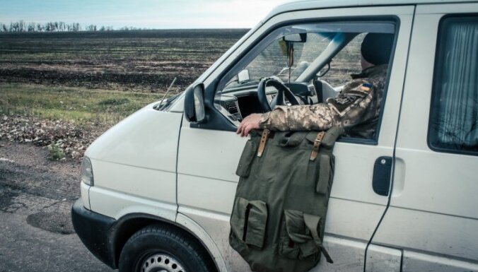 'Delfi' Doņeckas frontē: artilērijas sprādzieni un latviešu palīdzība