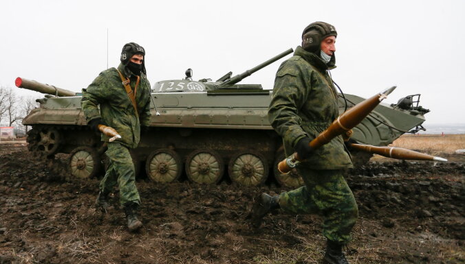 Krievija jau tuvākajā laikā gatavojas sākt uzbrukumu Donbasā, pauž Zelenskis