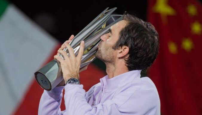 Федерер обыграл Надаля в финале турнира "Мастерс" в Шанхае