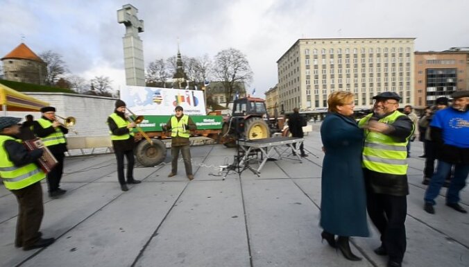 Padomju laika traktors devies protesta braucienā uz Briseli