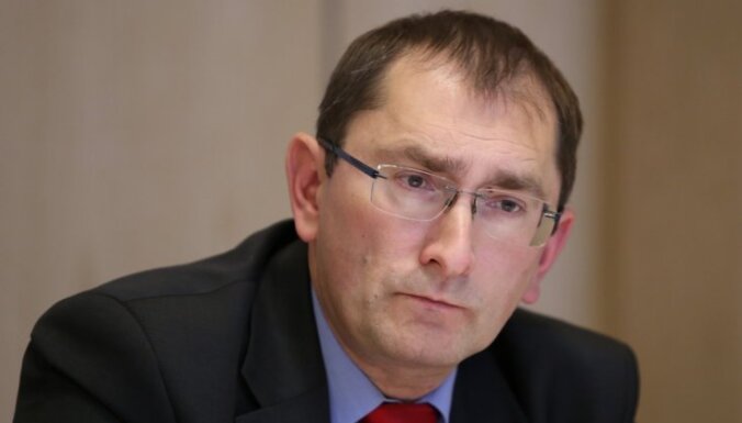 Линкайтс призвал латвийских автоперевозчиков своевременно вывозить свой транспорт из Беларуси