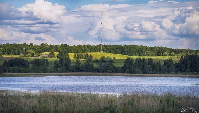Latgales jūras šarms: 37 kilometru maršruts ar velo apkārt Rāznas ezeram