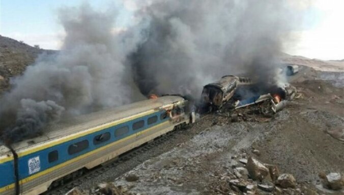 Dzelzceļa katastrofā Irānā 31 bojāgājušais