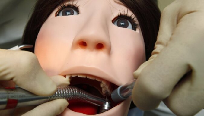 zobārsts, stomatologs