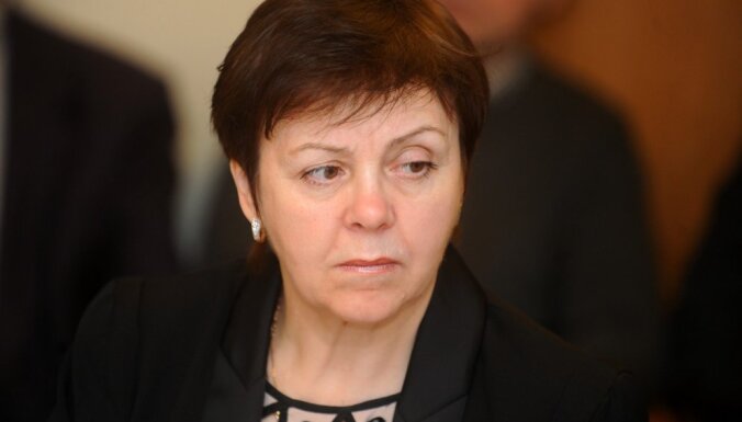 Zenta Tretjaka uzņemas Saeimas deputātes pienākumus