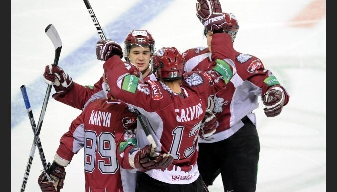 Rīgas 'Dinamo' uzvar KHL vicelīderus Magņitogorskas 'Metallurg'