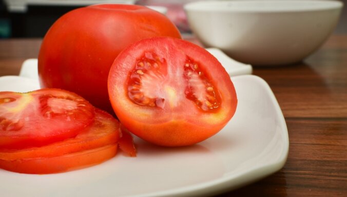 Knifiņi tomātu uzglabāšanai, lai tie būtu svaigi un gardi ilgāk