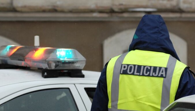 Пьяный водитель предложил полицейским взятку в размере 1 000 евро