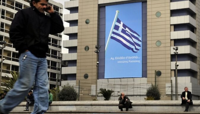 Grieķijas politiķi vēl nespēj vienoties par nosacījumiem ES palīdzības saņemšanai