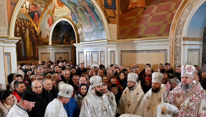 Kijiva apsūdzējusi Ukrainas prokrieviski noskaņoto pareizticīgo baznīcu kara atbalstīšanā