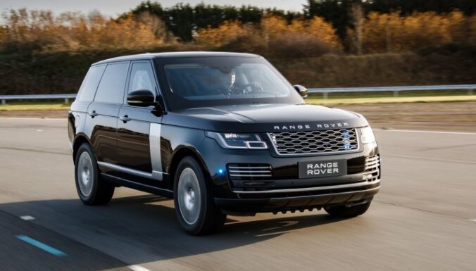 'Range Rover Sentinel' ar vairāk nekā tonnu bruņu