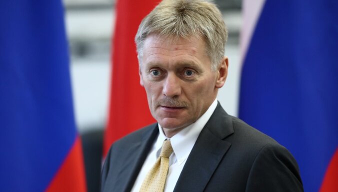 "Больше не с нами, он против нас". Песков об отставке советника миссии России при ООН в Женеве