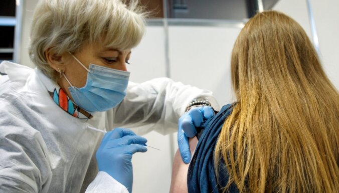 Vakcinācijas pret Covid-19 procesu noslēguši teju 10% Latvijas iedzīvotāju