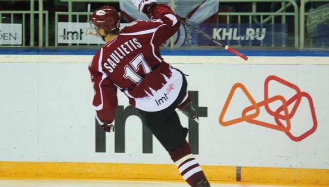 Saulietis atsakās no spēlēšanas Latvijas hokeja izlasē par labu jaunajiem hokejistiem