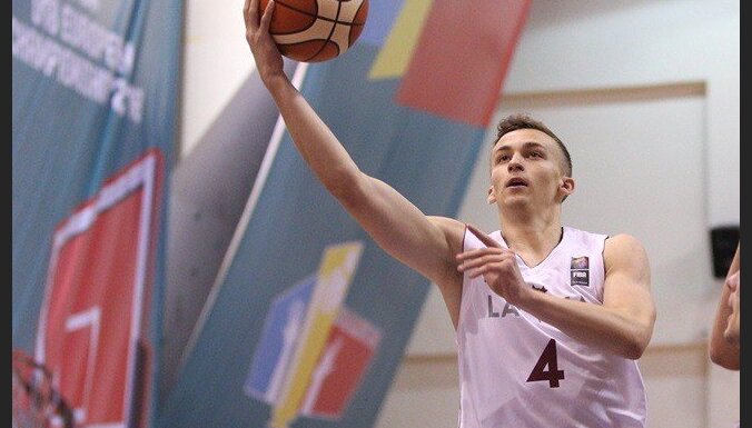 Latvijas U-20 basketbolisti EČ otrās divīzijas otrajā spēlē uzvar Beļģijas vienaudžus