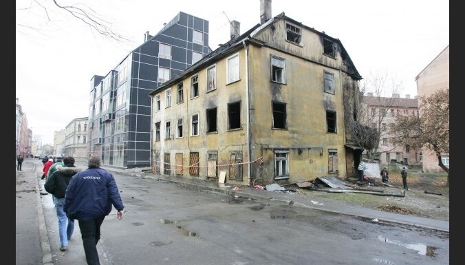 Жертв пожара в Риге поселят в служебной гостинице