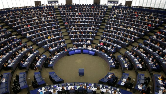 Eiropas Parlaments pieļauj 'Brexit' termiņa pagarinājumu