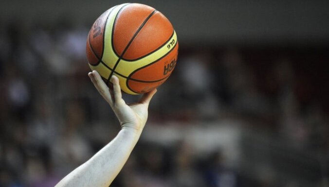 Ogrei un Ventspilij uzvaras Latvijas - Igaunijas apvienotajā basketbola čempionātā