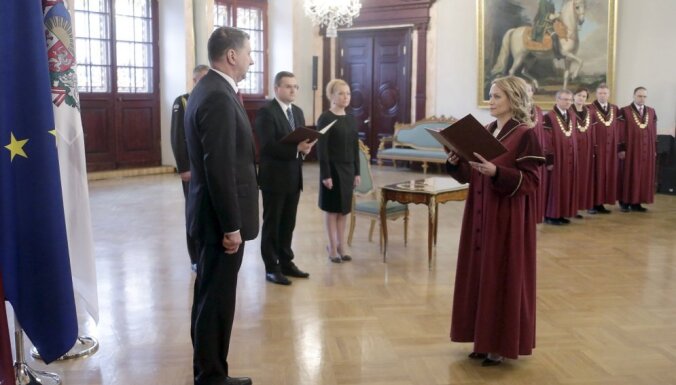 Foto: Prezidents pieņem ST tiesneses Rezevskas zvērestu