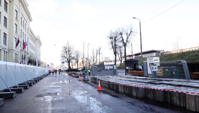 Foto: Atklāj 'Rail Baltica' Rīgas Centrālā mezgla pirmo būvlaukumu