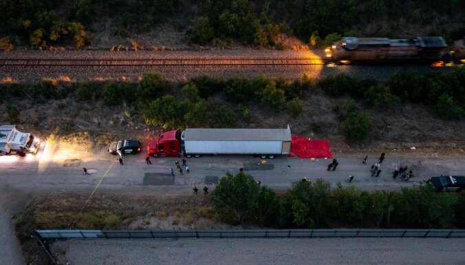 Трагедия в Техасе: в брошенном на жаре трейлере погибли 50 мигрантов