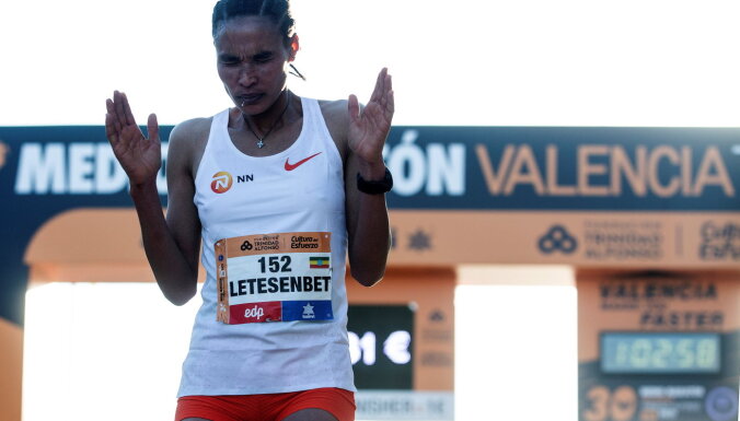 Gideja pārspēj pasaules rekordu pusmaratonā Valensijā