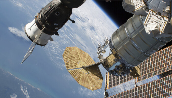 Россия обратилась в NASA из-за запаха спирта на МКС