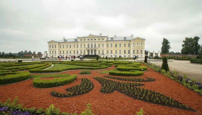 ФОТО: парк и интерьеры Рундальского дворца после реставрации