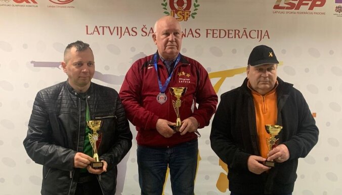 Daugavpils komanda uzvar Latvijas ziemas čempionātā lietišķajā šaušanā