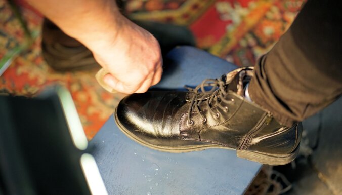 Щетка, вакса, гуталин: как ухаживать за обувью зимой, чтобы она служила дольше и лучше