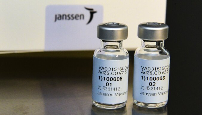 Вакцина от Johnson&Johnson прибудет в Латвию в середине апреля