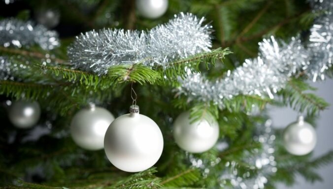 На рождественское освещение в Риге в этом году планируется потратить 257 000 латов