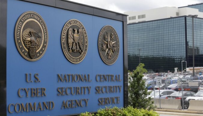 Коллегу Сноудена обвинили в хищении секретных документов