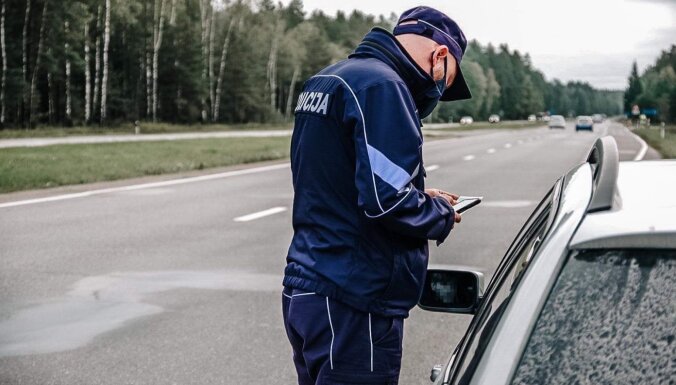 За сутки на дорогах Латвии остановлен 21 пьяный водитель