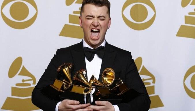 'Grammy' balvu ceremonijā triumfē Sems Smits
