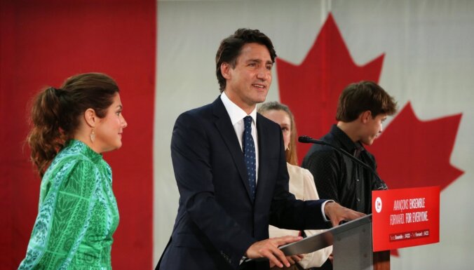 Trudo partija uzvar Kanādas parlamenta vēlēšanās, bet vairākumu neiegūst