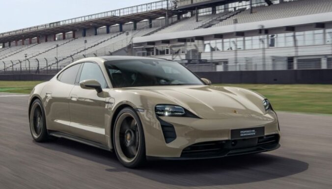'Porsche Taycan GTS' par godu Hokenhelmas trasei Vācijā