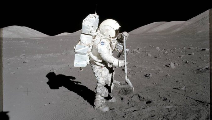 NASA beidzot izsaiņo pirms 50 gadiem no Mēness atvestu 'dāvanu'