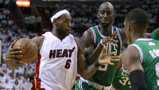 Zvaigžņotais 'Heat' iekļūst NBA pusfinālā