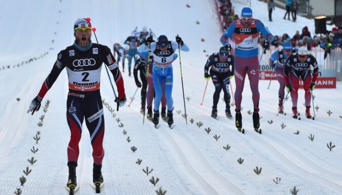 Martin Johnsrud Sundby won 15 km Mass start Tour de Ski
