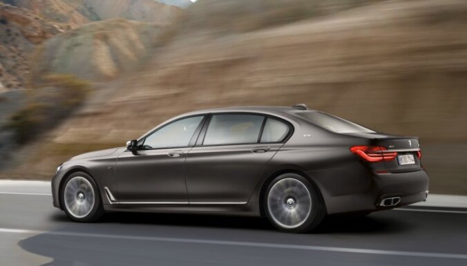BMW 7. sērija beidzot iegūst sportisko modifikāciju 'M760Li' ar 600 ZS